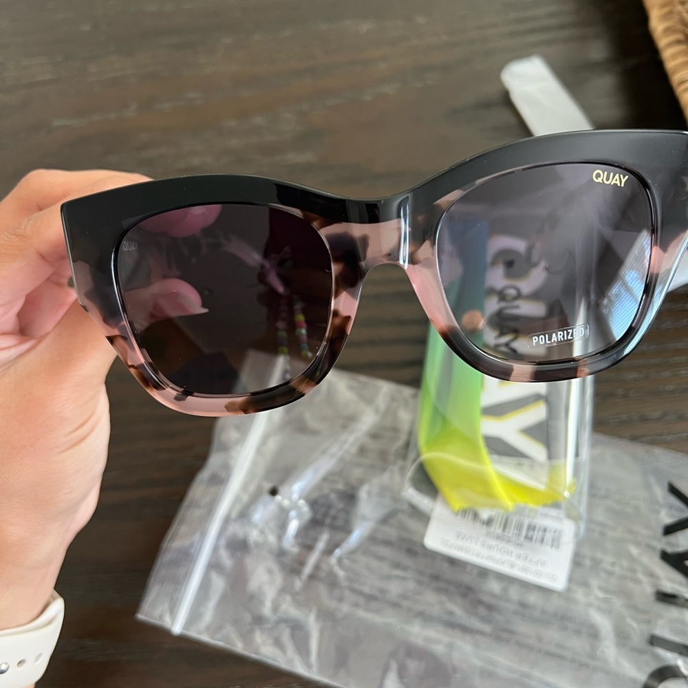 NWT Quay after hours luxe polarized sunglasses